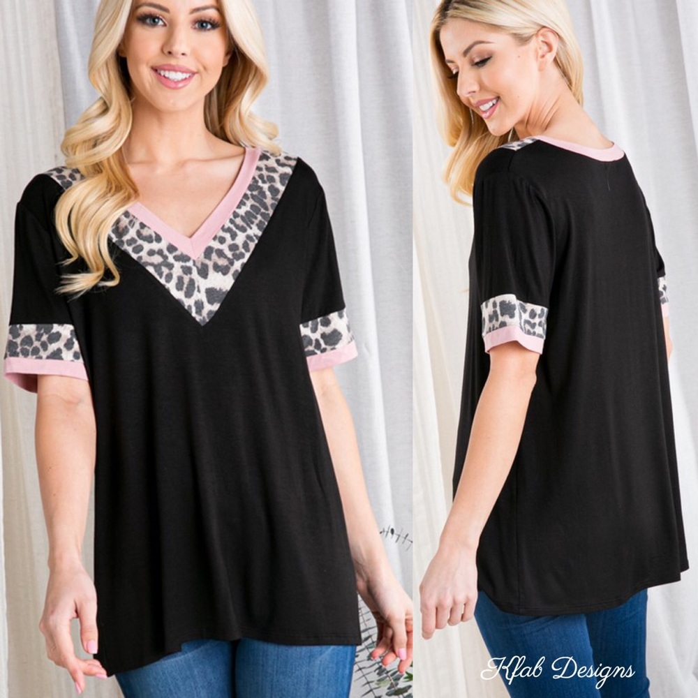 💕LAST 2! V Neck Animal Print Contrast Knit Top! - Picture 9 of 12